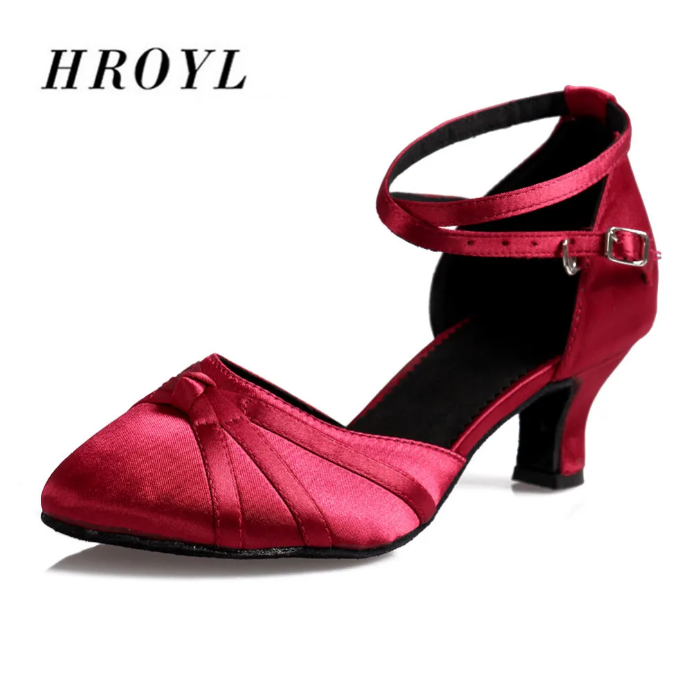 New Popular Rosy Satin Latin Dance Shoes For Girls Modern Salsa Samba Party Square Shoes For Ballroom Women Ladies Dancing Shoes
New Popular Rosy Satin Latin Dance Shoes For Girls Modern Salsa Samba Party Square Shoes For Ballroom Women Ladies Dancing Shoes