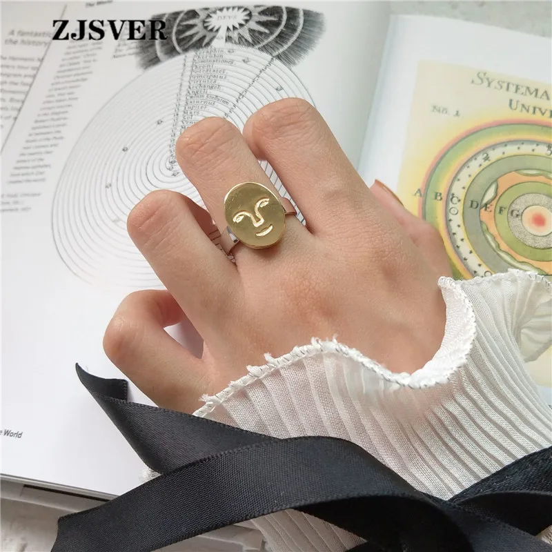 ZJSVER Korean Jewelry 925 Sterling Silver Rings Golden Retro Simple Glossy Human Face Adjustable Women Ring For Attend Banquet
ZJSVER Korean Jewelry 925 Sterling Silver Rings Golden Retro Simple Glossy Human Face Adjustable Women Ring For Attend Banquet