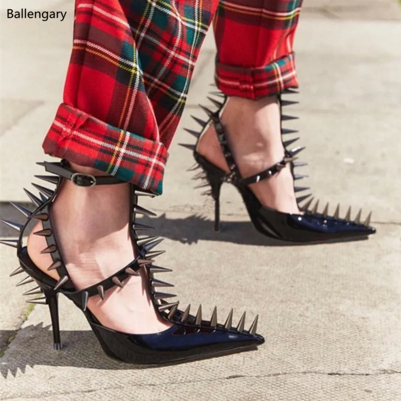 Supper Punk Rivets Sexy Special Pointed Toe Stiletto High Heels Pumps Black White Gladiator T-Strap Sandals Women Shoes
Supper Punk Rivets Sexy Special Pointed Toe Stiletto High Heels Pumps Black White Gladiator T-Strap Sandals Women Shoes