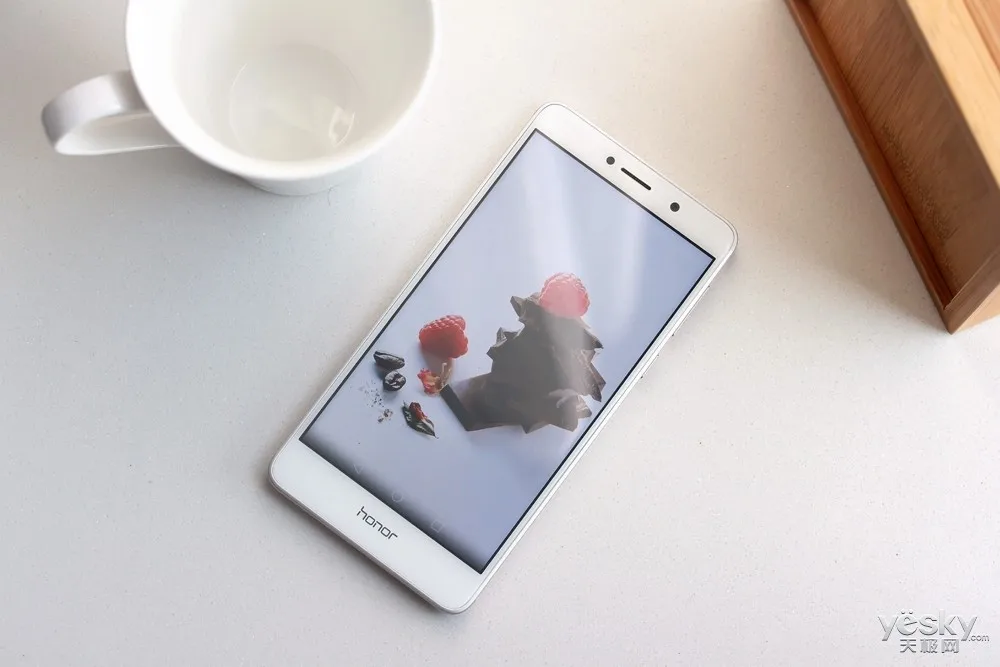 Global Version Huawe Honor 6X 3G RAM 32G ROM Dual Rear Camera LTE Mobile Phone Octa Core 5.5 Inch 1920x1080P Fingerprint NFC
Global Version Huawe Honor 6X 3G RAM 32G ROM Dual Rear Camera LTE Mobile Phone Octa Core 5.5 Inch 1920x1080P Fingerprint NFC