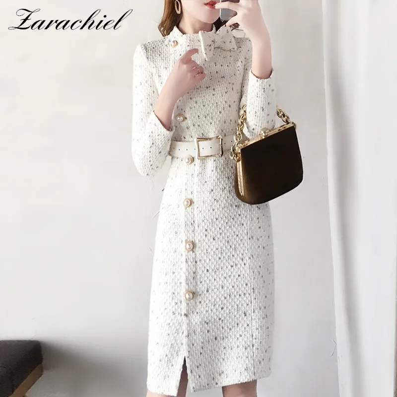 Brand Wool Women Elegant Package Hip Dress Vestidos Pearl Single-breasted Tweed Dress Bow Stand Collar Long Sleeve Sashes Dress
Brand Wool Women Elegant Package Hip Dress Vestidos Pearl Single-breasted Tweed Dress Bow Stand Collar Long Sleeve Sashes Dress