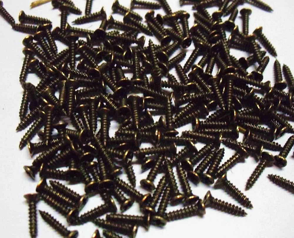 Antique bronze variety of self-tapping screws countersunk head screws Phillips screws nails Wooden wine boxes for packaging
Antique bronze variety of self-tapping screws countersunk head screws Phillips screws nails Wooden wine boxes for packaging