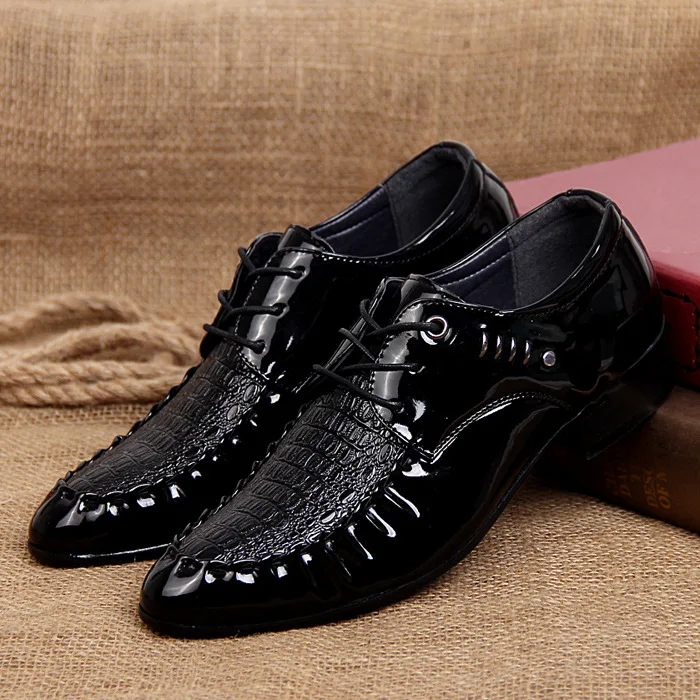 2018 New breathable lace-up Casual Men Loafers New Autumn Mens Shoes Leather Men's Flats business casual Shoe patent leather
2018 New breathable lace-up Casual Men Loafers New Autumn Mens Shoes Leather Men's Flats business casual Shoe patent leather