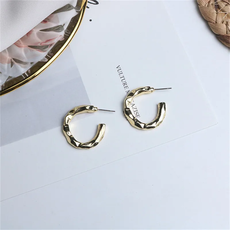 Europe America Hyperbolic Vintage INS Twining Letter C Round Circle Simple Hoop Earrings Fashion Jewelry-LAF
Europe America Hyperbolic Vintage INS Twining Letter C Round Circle Simple Hoop Earrings Fashion Jewelry-LAF