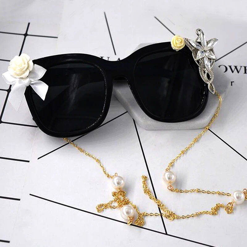 New Baroque fashion women sunglasses brand design crystal gems flower sun glasses for women flowers crystal accessories
New Baroque fashion women sunglasses brand design crystal gems flower sun glasses for women flowers crystal accessories