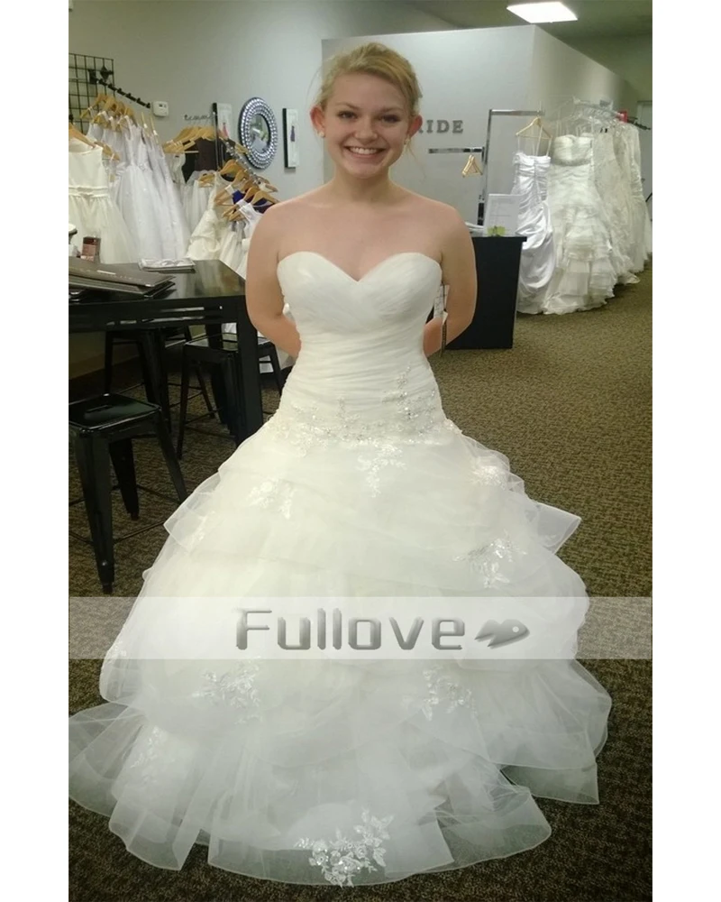 Exquisite Sweetheart Appliques A-Line Princess Wedding Dresses 2019 Beaded Pleat Ruffles Bridal Gown Vestidos De Noiva Mariage
Exquisite Sweetheart Appliques A-Line Princess Wedding Dresses 2019 Beaded Pleat Ruffles Bridal Gown Vestidos De Noiva Mariage