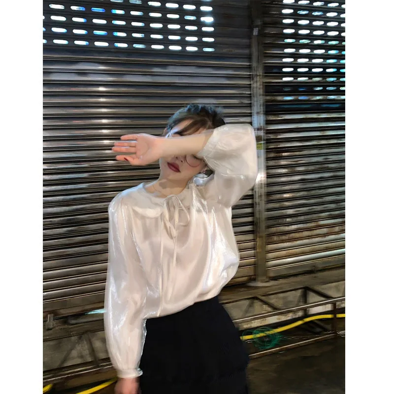 2019 Spring New Pearl Sense Bright Silk Horn Sleeve Doll Dress Strap Shirt Flare Sleeve O-Neck Women Tops and Blouses Shirts
2019 Spring New Pearl Sense Bright Silk Horn Sleeve Doll Dress Strap Shirt Flare Sleeve O-Neck Women Tops and Blouses Shirts