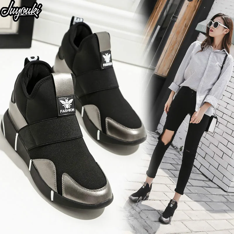 Juyouki Luxury Winter Women Snow Boots With Fur Keep Warm Bees Cotton Flat Sneakers Jogging Shoes Casual Sport Shoes
Juyouki Luxury Winter Women Snow Boots With Fur Keep Warm Bees Cotton Flat Sneakers Jogging Shoes Casual Sport Shoes