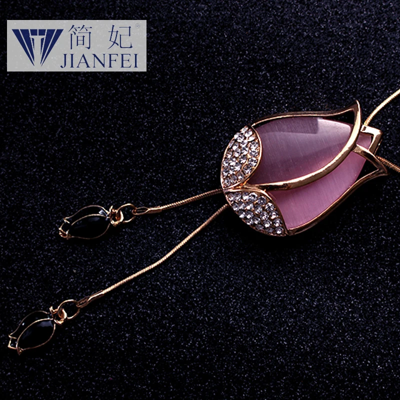 Bud Shape Fashion elegant sweater chain long crystal snow pendant water drop accessories long decoration necklace6
Bud Shape Fashion elegant sweater chain long crystal snow pendant water drop accessories long decoration necklace6