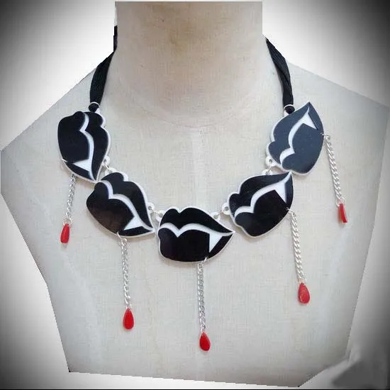Fashion Punk Night Club Women Jewelry Accessories Rope Chain Black Acrylic Sexy Lips Tassel Necklace
Fashion Punk Night Club Women Jewelry Accessories Rope Chain Black Acrylic Sexy Lips Tassel Necklace