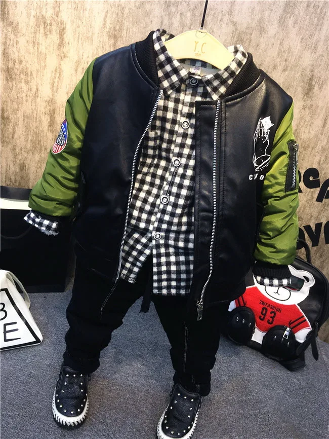 Baby Boy Clothes Winter Cartoon Boy Clothing Set Leisure Boys Plush Faux Leather Coat + Plush Shirt + Jeans 3pcs Kids Boys Sets
Baby Boy Clothes Winter Cartoon Boy Clothing Set Leisure Boys Plush Faux Leather Coat + Plush Shirt + Jeans 3pcs Kids Boys Sets