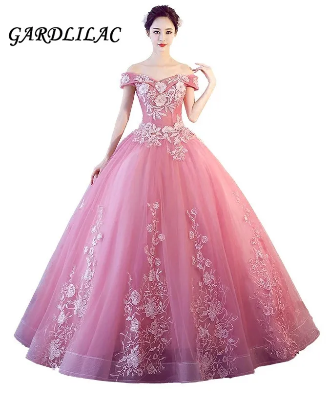 2019 White Cameo Wedding dresses Off the Shoulder Ball Gown Lace Appliques Bridal Gown vestidos de 15 anos Sweet 16 Dresses
2019 White Cameo Wedding dresses Off the Shoulder Ball Gown Lace Appliques Bridal Gown vestidos de 15 anos Sweet 16 Dresses