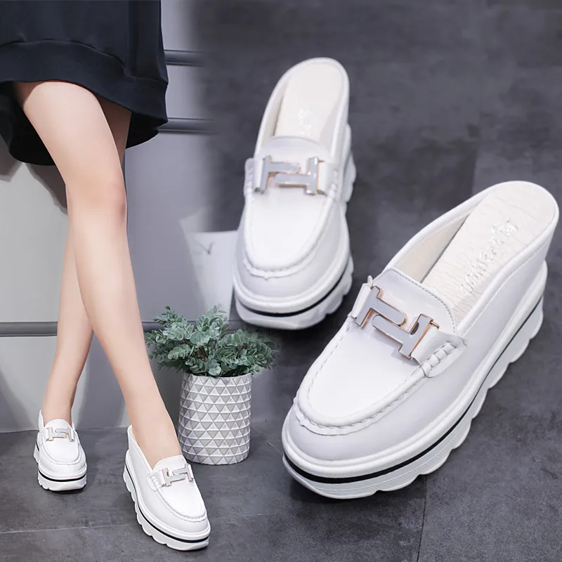Vogue Nice Summer New Slides Elegant Metal Decoration Women Platform Sandals Wedge 00cm High Heels Mules Shoes Woman CAZ2260
Vogue Nice Summer New Slides Elegant Metal Decoration Women Platform Sandals Wedge 00cm High Heels Mules Shoes Woman CAZ2260
