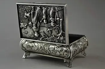 Chinese Miao Silver Carving Village Flower Mother And Child Good Lucky Jewel Box
Chinese Miao Silver Carving Village Flower Mother And Child Good Lucky Jewel Box