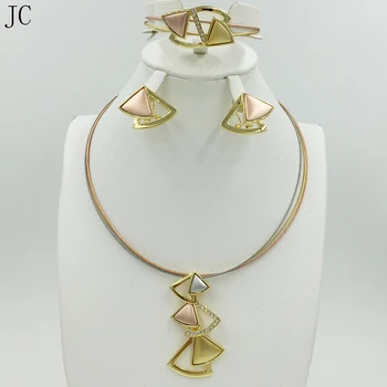 New Arrival Fashion high quality Jewelry Set Italy 750 gold Earrings Necklace 3color Wedding Party African
New Arrival Fashion high quality Jewelry Set Italy 750 gold Earrings Necklace 3color Wedding Party African