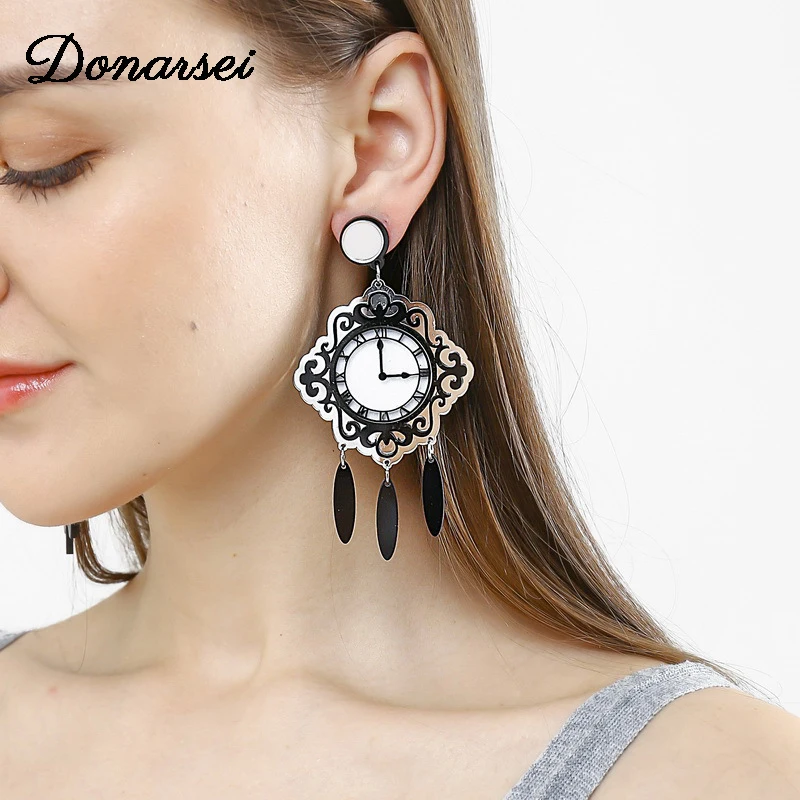 Donarsei 2019 New Fashion Wall Clock Acrylic Earrings For Women Female Black Tassel Long Drop Dangle Earrings Jewelry Gift
Donarsei 2019 New Fashion Wall Clock Acrylic Earrings For Women Female Black Tassel Long Drop Dangle Earrings Jewelry Gift