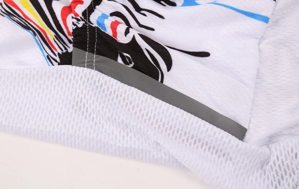 two-reflective-stripe-on-side-of-pocket