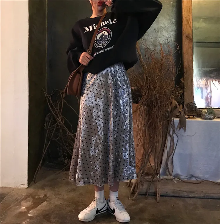 GRUIICEEN winter new long skirt high waist polka dot velour skirts womens casual GY2018535
GRUIICEEN winter new long skirt high waist polka dot velour skirts womens casual GY2018535