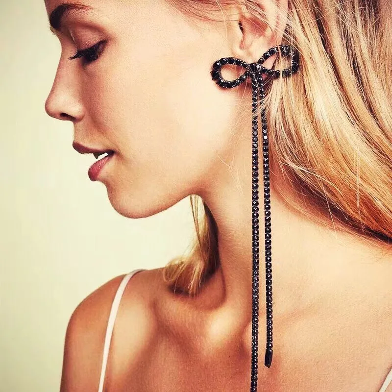 Black White Rhinestone Bow Knot Long Chain Dangle Earrings for Women Fashion Jewelry Bohemian Collection Earrings Accessories
Black White Rhinestone Bow Knot Long Chain Dangle Earrings for Women Fashion Jewelry Bohemian Collection Earrings Accessories