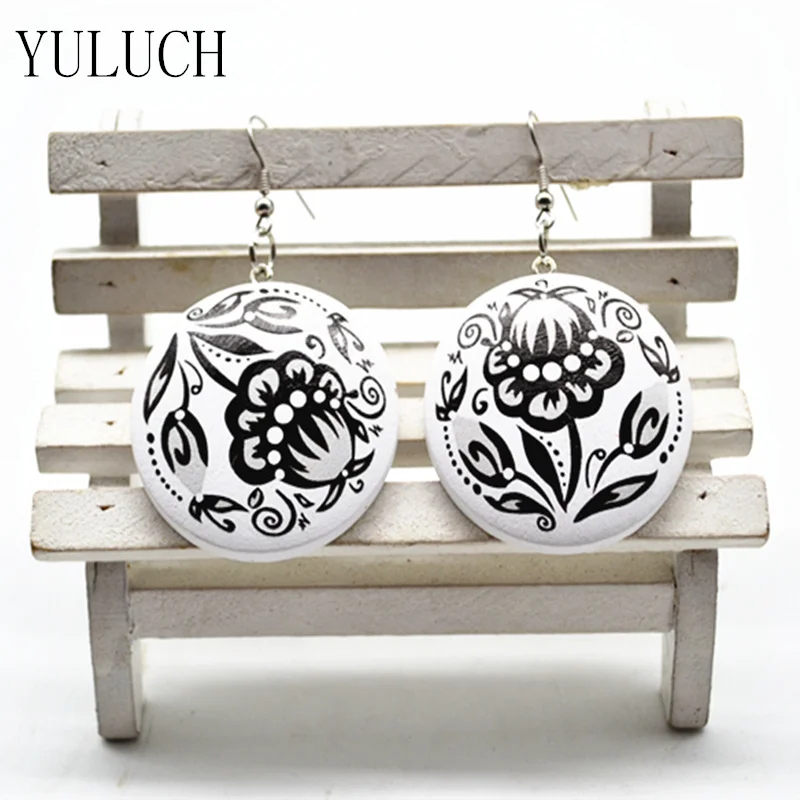 YULUCH Pure Wood Handmade Flower Pattern Round Fashionable Woman's Earrings 1 Pair Black Pattern Female Earring Lady Dangler
YULUCH Pure Wood Handmade Flower Pattern Round Fashionable Woman's Earrings 1 Pair Black Pattern Female Earring Lady Dangler