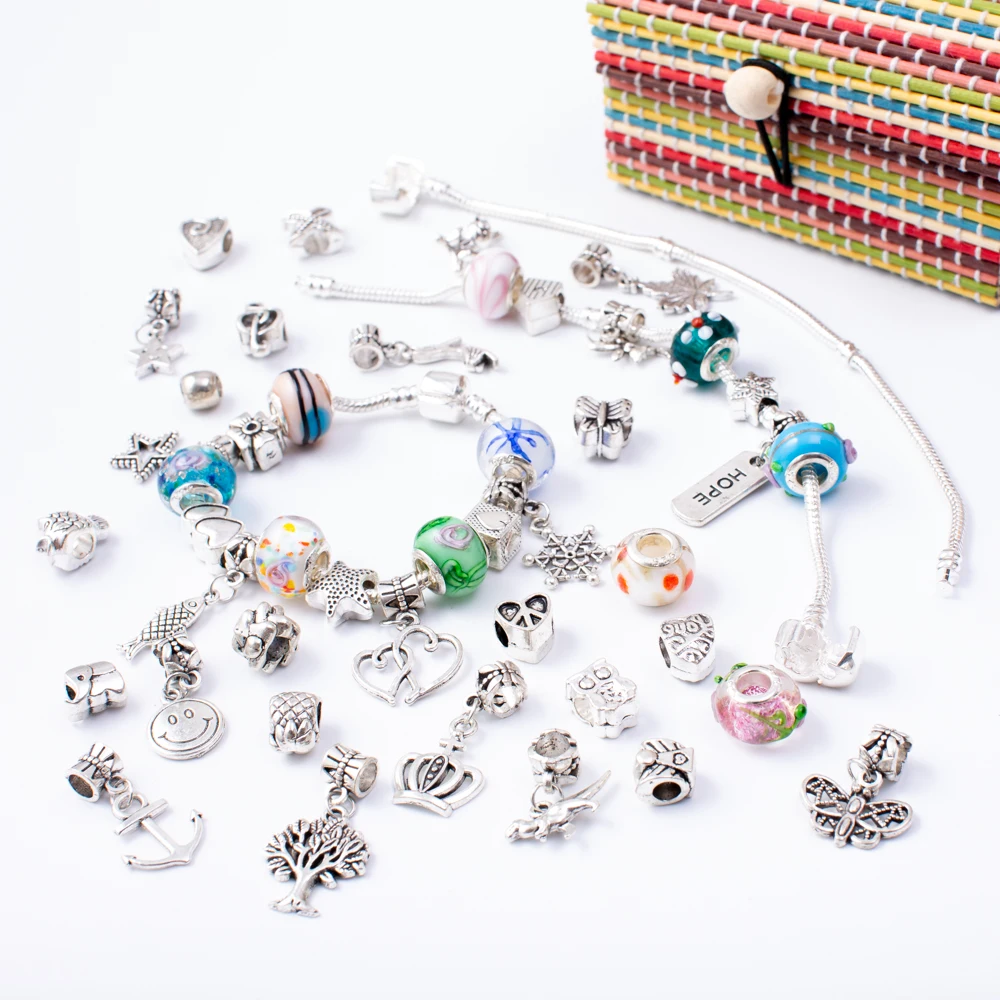 4 in 1 Charm Bracelet Making Kit DIY Craft European Bead Silver Plated Snake Chain Jewelry Gift Set for Girls Teens
4 in 1 Charm Bracelet Making Kit DIY Craft European Bead Silver Plated Snake Chain Jewelry Gift Set for Girls Teens