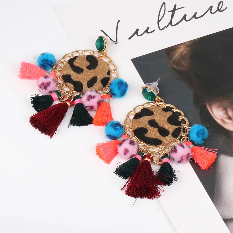 JUJIA Vintage Handmade Drop Earring Ethnic Jewelry Female Boho Ball Tassel Dangle Earring Gifts boucle d'oreille
JUJIA Vintage Handmade Drop Earring Ethnic Jewelry Female Boho Ball Tassel Dangle Earring Gifts boucle d'oreille