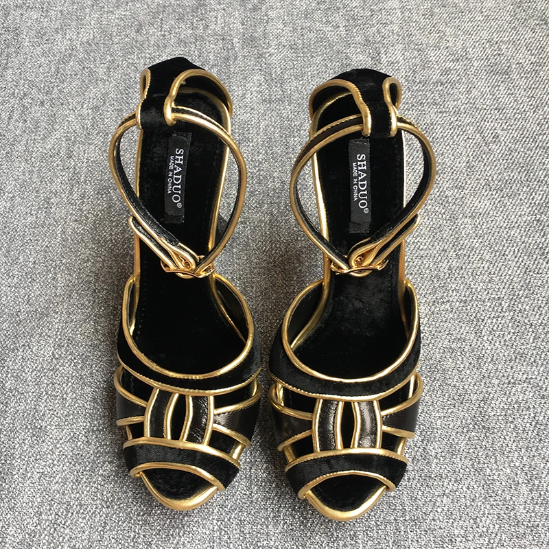 2018 shaduo top quality Rose buckle high heel leather stitching velvet garden single shoes rivet high heels wedding shoes 10.5cm
2018 shaduo top quality Rose buckle high heel leather stitching velvet garden single shoes rivet high heels wedding shoes 10.5cm