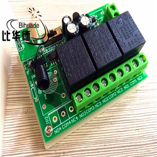 433Mhz Universal Wireless Remote Control Switch DC 12V 3CH Relay Receiver Module and RF Transmitter 433 Mhz Remote Controls
433Mhz Universal Wireless Remote Control Switch DC 12V 3CH Relay Receiver Module and RF Transmitter 433 Mhz Remote Controls
