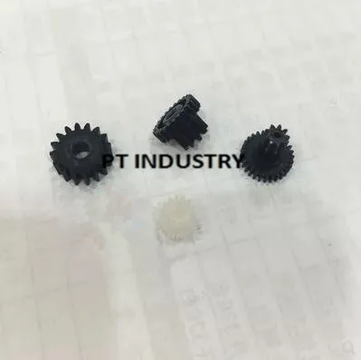 Original lens vulnerable gear, zoom gear set repair parts for Nikon P900 P900s.