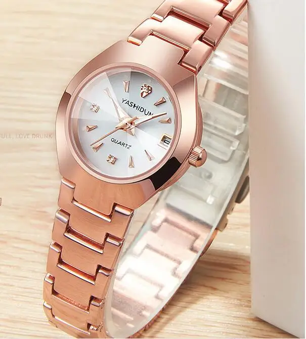 New Luxury brand Alloy ladies quartz watches luminous watches women watches clock masculino Dropshipping
New Luxury brand Alloy ladies quartz watches luminous watches women watches clock masculino Dropshipping