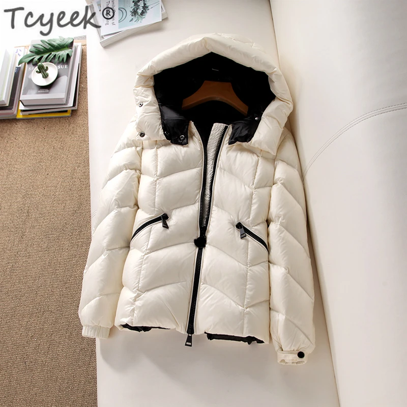 Tcyeek Winter Ultra Light Down Jacket Women 90% White Duck Down Coat Female Thick Warm Hooded Down Parka Doudoune Femme LWL1252
Tcyeek Winter Ultra Light Down Jacket Women 90% White Duck Down Coat Female Thick Warm Hooded Down Parka Doudoune Femme LWL1252