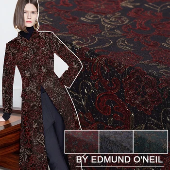 145cm wide 390g/m custom high-end gold silk flower jacquard gold wire fabric autumn and winter windbreaker coat fashion fabric
145cm wide 390g/m custom high-end gold silk flower jacquard gold wire fabric autumn and winter windbreaker coat fashion fabric