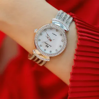 New Hot Sale No Digital Rhinestone Round Dial Gold and Silver Scales Ladies Watch High-grade Bracelet Women's Watch
New Hot Sale No Digital Rhinestone Round Dial Gold and Silver Scales Ladies Watch High-grade Bracelet Women's Watch