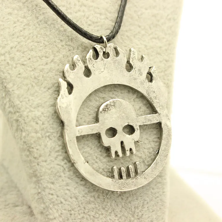 New Mad Max Fury Road War Immortan Joe Burning Skull Faction Hollow Logo Pendant Necklace Men Jewelry
New Mad Max Fury Road War Immortan Joe Burning Skull Faction Hollow Logo Pendant Necklace Men Jewelry