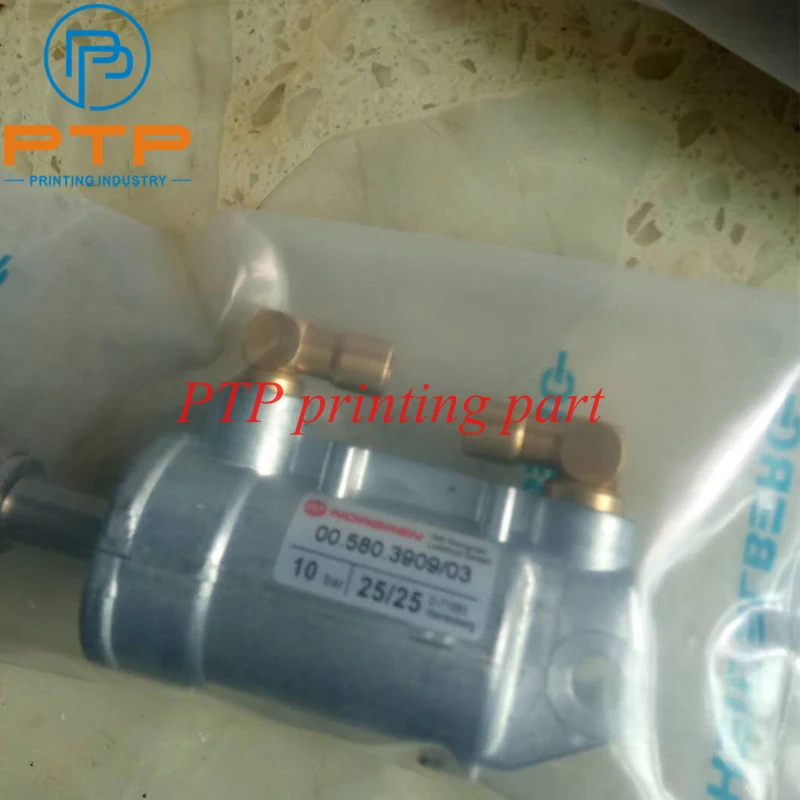2pc 00.580.3909 free ship Heidelberg Pneumatic cylinder for offset printing machine Heidelberg valve 00.580.3909 SM102 SM52 SM74
2pc 00.580.3909 free ship Heidelberg Pneumatic cylinder for offset printing machine Heidelberg valve 00.580.3909 SM102 SM52 SM74