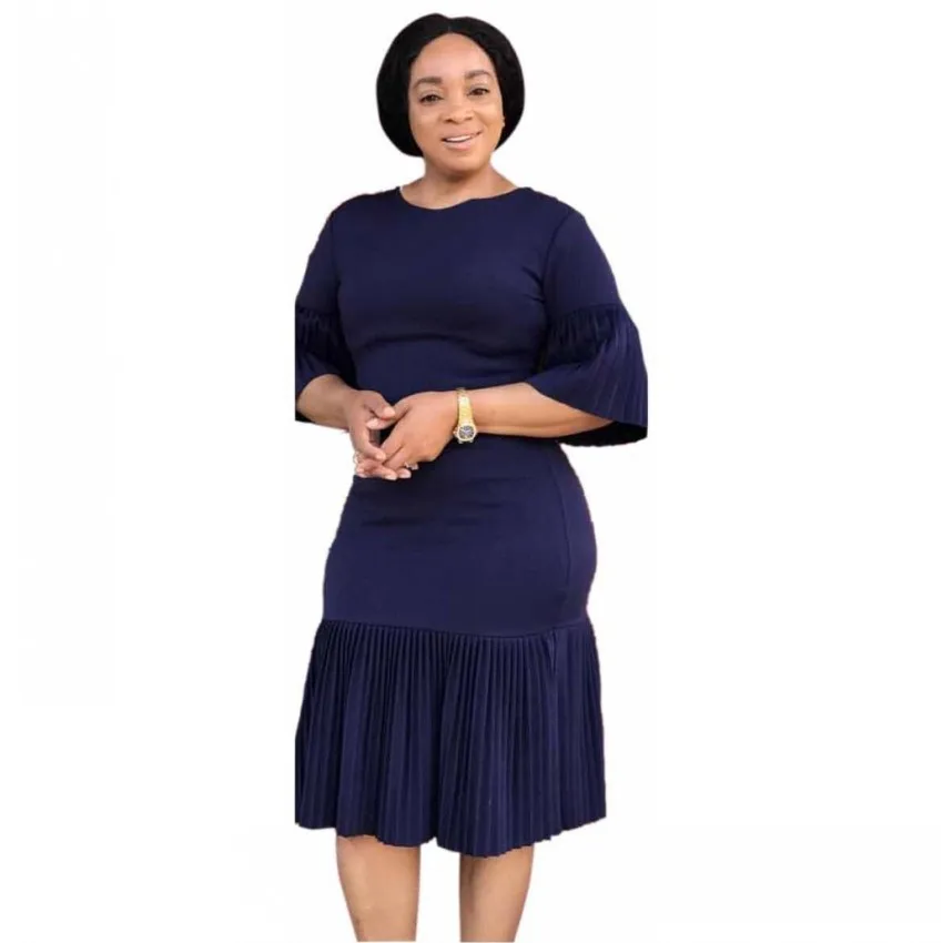 Three Quarter Flare Sleeve Spring Summer Office Dress 2019 Women Ruffles Hem Solid Colour Casual O-neck Midi Dresses Vestidos
Three Quarter Flare Sleeve Spring Summer Office Dress 2019 Women Ruffles Hem Solid Colour Casual O-neck Midi Dresses Vestidos