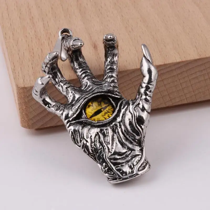 Man's And Woman's Dragon Claw Devil's Eye Drop Retro Evil Ghost's Hand Sweater Chain Fashion Men's Stainless Steel Jewelry
Man's And Woman's Dragon Claw Devil's Eye Drop Retro Evil Ghost's Hand Sweater Chain Fashion Men's Stainless Steel Jewelry
