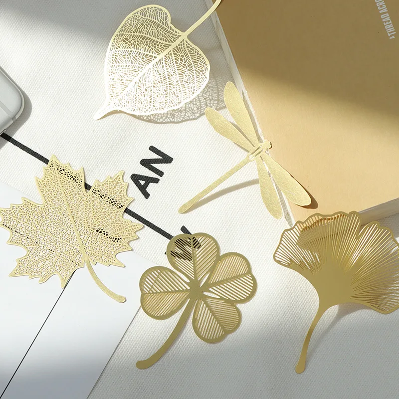 1PC Kawaii Ginkgo Maple Clover Hollow Metal Bookmark Brass Stationery Bookmarks School Office Supplies Escolar Papeleria sl1186
1PC Kawaii Ginkgo Maple Clover Hollow Metal Bookmark Brass Stationery Bookmarks School Office Supplies Escolar Papeleria sl1186