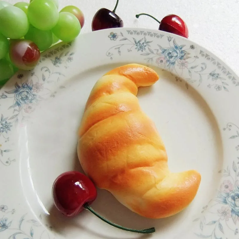 Artificial PU Croissant Bread Kitchen Shop Display Squishy Simulation Food Photography Props 11*5.5*3cm (L*W*H)
Artificial PU Croissant Bread Kitchen Shop Display Squishy Simulation Food Photography Props 11*5.5*3cm (L*W*H)