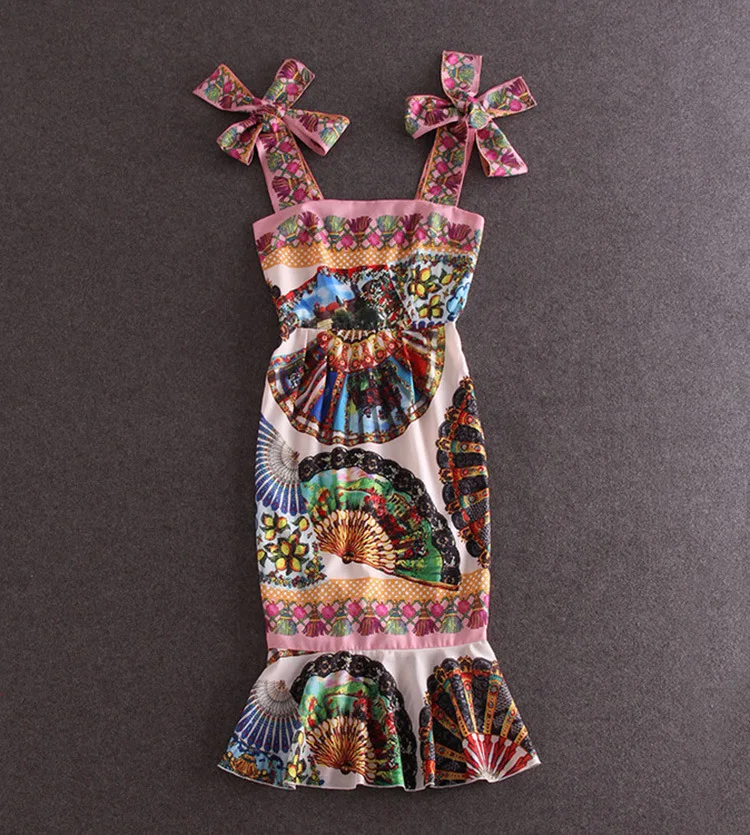 Europe lovely spring and summer new catwalk runway circular fan printing bow lace flower strap fish tail dress short dresses
Europe lovely spring and summer new catwalk runway circular fan printing bow lace flower strap fish tail dress short dresses