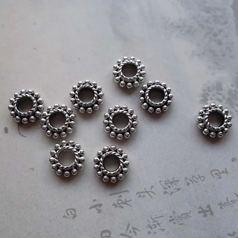 100pcs/lot Antique Silver Alloy Loose Spacer Beads 7.5x3mm Large Hole Retro Beading Charm Accessories DIY Jewelry Making Beads
100pcs/lot Antique Silver Alloy Loose Spacer Beads 7.5x3mm Large Hole Retro Beading Charm Accessories DIY Jewelry Making Beads