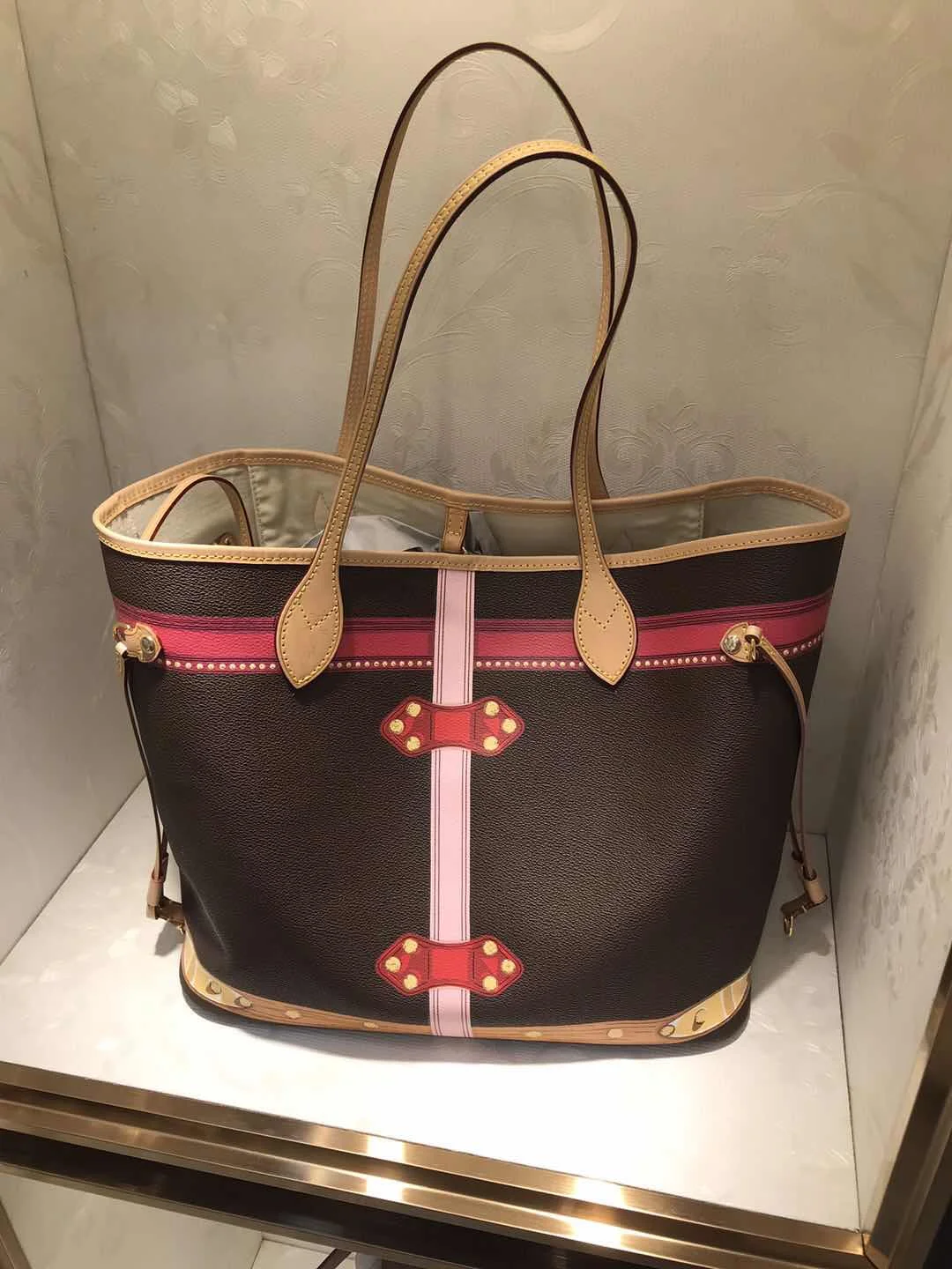 WR0726 100% Genuine Leather Luxury Handbags Women Bags Designer Crossbody Bags For Women Famous Brand Runway
WR0726 100% Genuine Leather Luxury Handbags Women Bags Designer Crossbody Bags For Women Famous Brand Runway