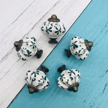 5pcs Cute Lattern Shape Kitchen Cabinet Door Handles Charming Dark Green Ceramic Drawer Pull Knobs Modern Funiture Fittings
5pcs Cute Lattern Shape Kitchen Cabinet Door Handles Charming Dark Green Ceramic Drawer Pull Knobs Modern Funiture Fittings