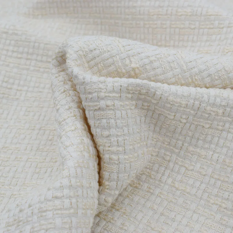 Beige fashion yarn-dyed tweed fabric for coat bag telas por metros tissu au metre tissus tecido tela shabby chic christmas DIY
Beige fashion yarn-dyed tweed fabric for coat bag telas por metros tissu au metre tissus tecido tela shabby chic christmas DIY