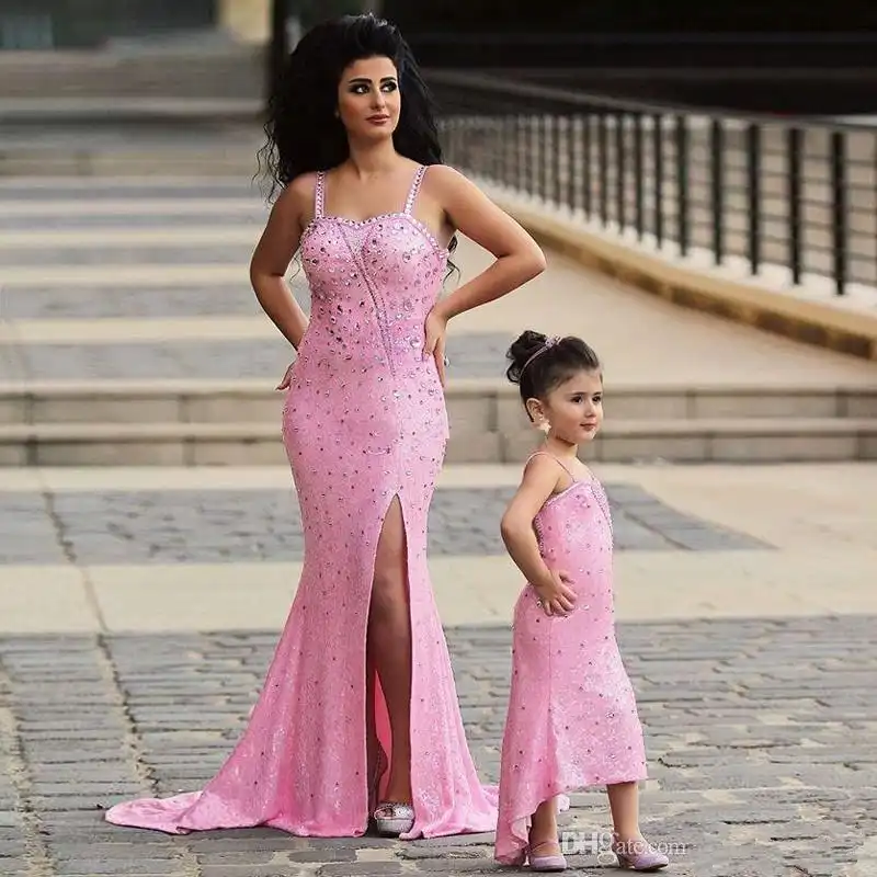 mom and daughter matching frocks