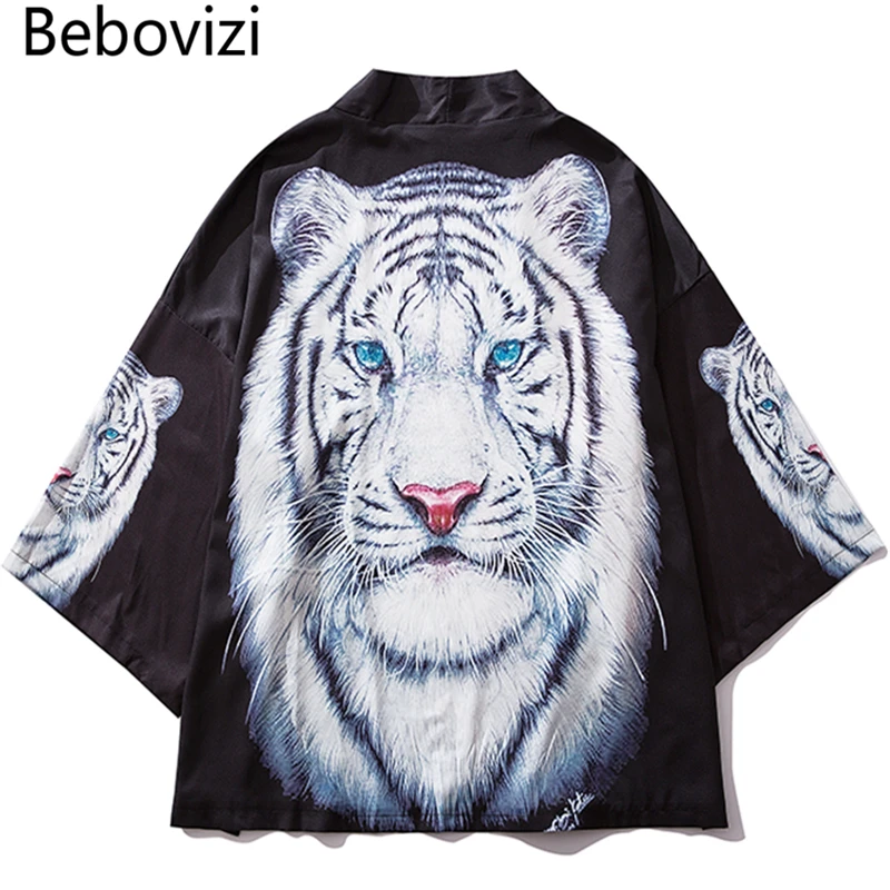Bebovizi Japan Style Black Thin Kimono Men Japanese Streetwear White Tiger Printed Robe Jackets 2019 Casual Outerwear
Bebovizi Japan Style Black Thin Kimono Men Japanese Streetwear White Tiger Printed Robe Jackets 2019 Casual Outerwear