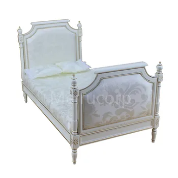 miniature 1/6 scale doll furniture white Hand-painted gold bed Classic collection Removable
miniature 1/6 scale doll furniture white Hand-painted gold bed Classic collection Removable