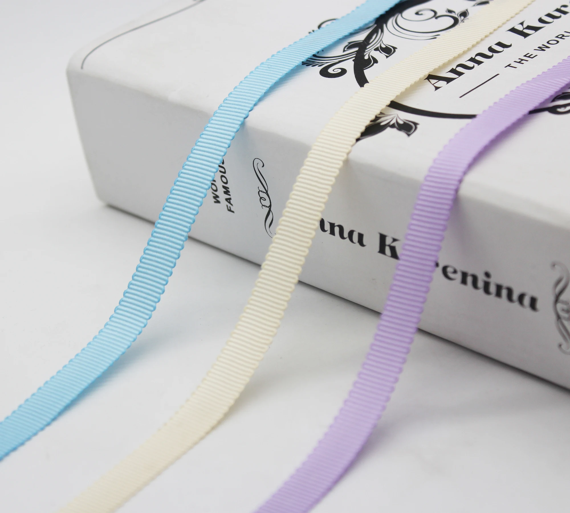 3/8" 9 MM Petersham Ribbon Solid Color Light Orchid Ivory Sky Blue 25mm 1" Striped Black and White Striped Printed For DIY Craft
3/8" 9 MM Petersham Ribbon Solid Color Light Orchid Ivory Sky Blue 25mm 1" Striped Black and White Striped Printed For DIY Craft