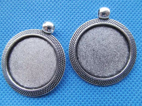 

20pcs 32mm Heavy Antique Silver tone/Antique Bronze Border Round Base Setting Tray Pendant Charm/Finding,fit 25mm Cabochon/Cameo