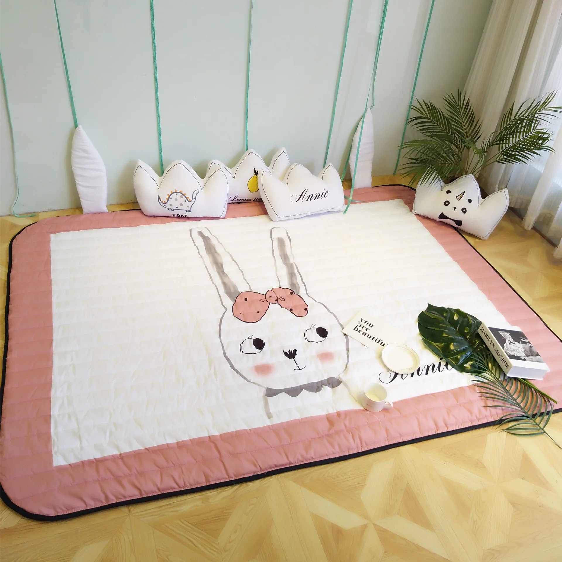 2017 New Child Play Floor Mat Ice Silk Cotton Carpet Rugs Cartoon Rabbit Lady Pattern Carpet for Bedroom Child Christmas Gift
2017 New Child Play Floor Mat Ice Silk Cotton Carpet Rugs Cartoon Rabbit Lady Pattern Carpet for Bedroom Child Christmas Gift